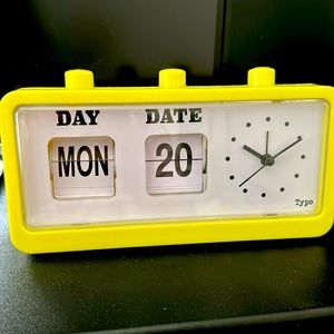 Retro flip clock